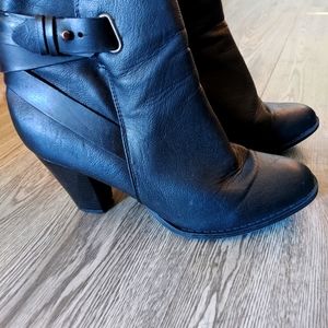 Heeled Boots, low cut, size 9